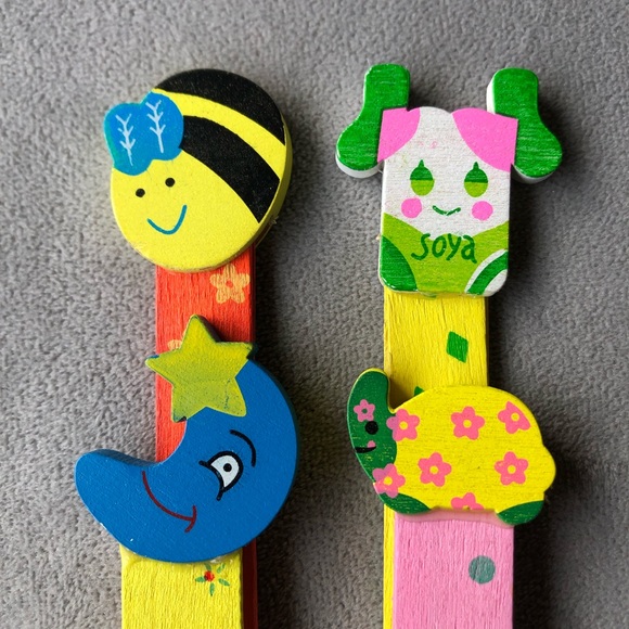 Set of 4 ~ Wood Bookmarks ~ Bee Moon Turtle Soya - Picture 7 of 7